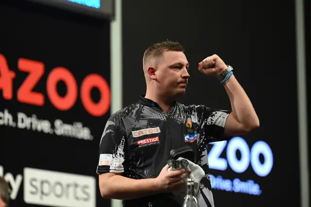 Hollywood end to dream debut for Dobey, stuns Van Gerwen to seal Night One of Premier League Darts in Belfast
