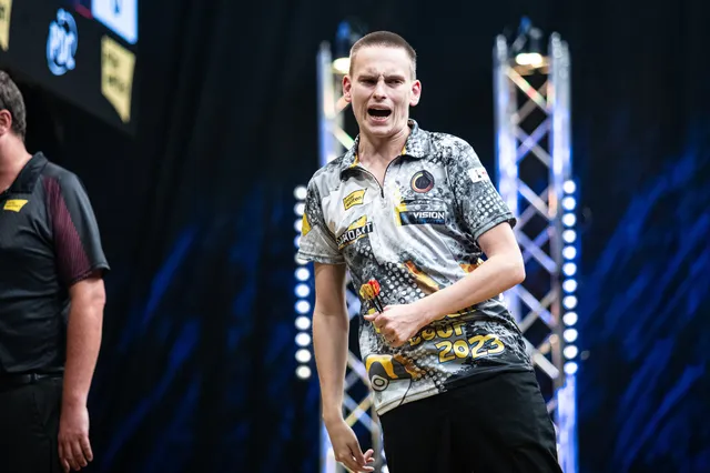 Rampant Ricardo Pietreczko achieves darting destiny with German Darts Championship win