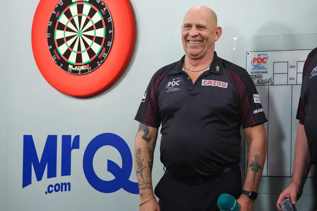 "I couldn't even play in my local league with my mates!" - Russ Bray recalls severe ramifications of joining the PDC in mid 90s