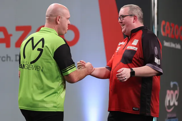 Schedule Night Two Premier League Darts 2025 featuring Littler-Cross, Van Gerwen-Bunting in Quarter-Finals