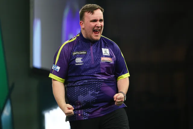 "This has seriously made my head spin": 16-year-old Luke Littler opening Christmas presents baffles darts fans