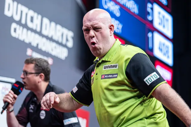Michael van Gerwen to face Jonny Clayton in semifinals at Dutch Darts Championship