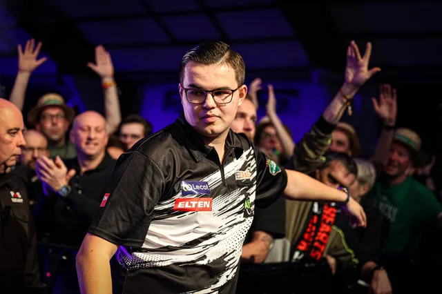 "This win will give me massive confidence" - Gian van Veen defeats Luke Humphries to take first PDC ranking title of his career