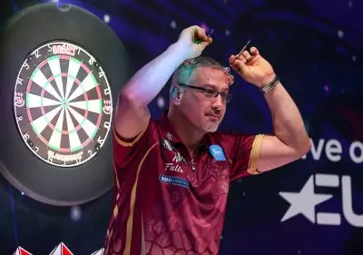 Fullwell leads Online Darts League Group C after opening matches
