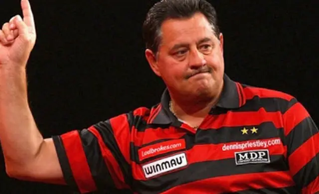 Darts legend Dennis Priestley recalls being confronted by streaker mid match, being gutted they were male