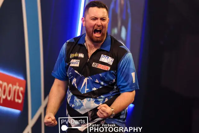 Humphries remains unbeaten to claim PDC Home Tour II Group Eight, joined by Leung and Schindler