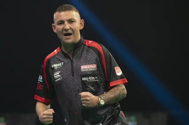 Aspinall leads Premier League Darts table for first time in his career after Night Nine