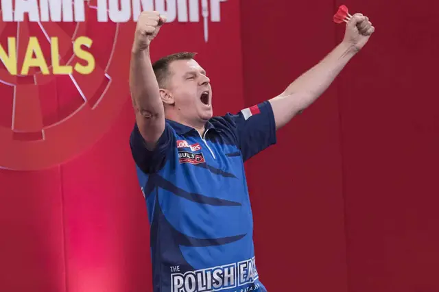 Ratajski and Smith through to PDC Home Tour II Championship Group