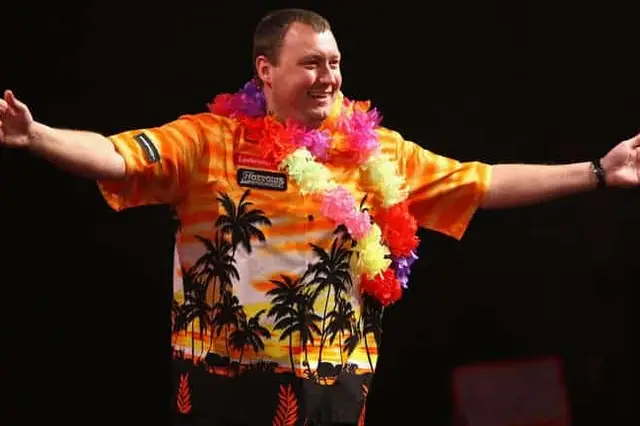 GIVE AWAY: Win a copy of Wayne Mardle's new book on our Facebook