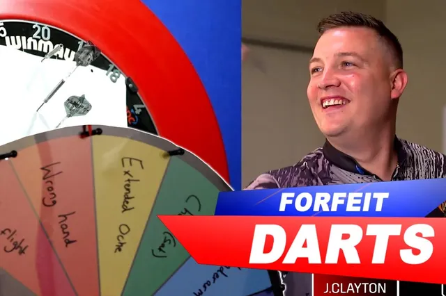VIDEO: Dobey und Clayton treten in einem Forfeit-Dartspiel gegeneinander an