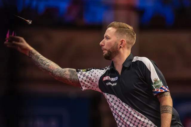 Aspinall schaltet Noppert beim World Matchplay aus