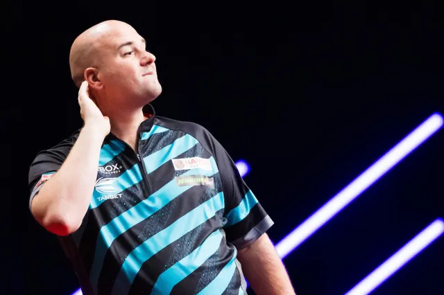 Cross übersteht mehrere Breaks und holt sich nach entscheidendem Leg den Titel bei den New Zealand Darts Masters