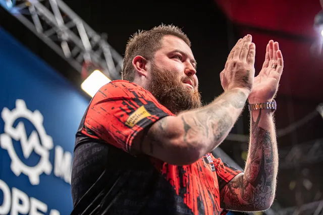 Michael Smith wollte unbedingt gegen Raymond van Barneveld gewinnen: "Ich habe mir bei der WM 2016 geschworen, nie wieder gegen ihn zu verlieren"