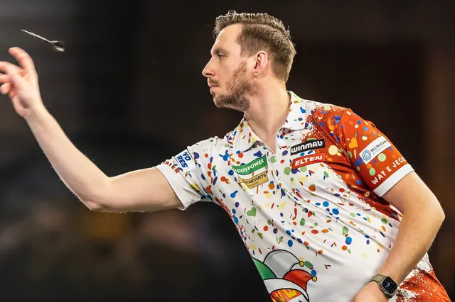 Florian Hempel mit neuem Shirt bei der Darts WM: "Eine absolute Ehre, meine Identifizierung mit meiner Wahl-Heimat in die Welt zu tragen"