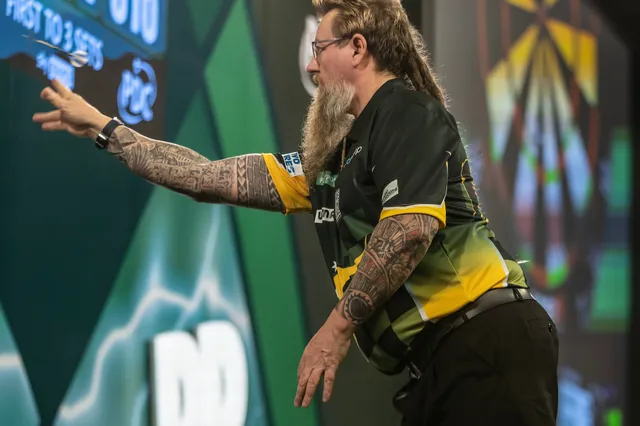 LIVEBLOG PDC UK Q-School Final Stage Tag vier: Tag der Entscheidung für Whitlock, King und Sherrock - verfolgen Sie die Ergebnisse hier live mit