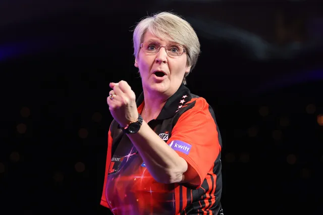 Lisa Ashton holt sich schönen Sieg bei der World Seniors Darts Championship