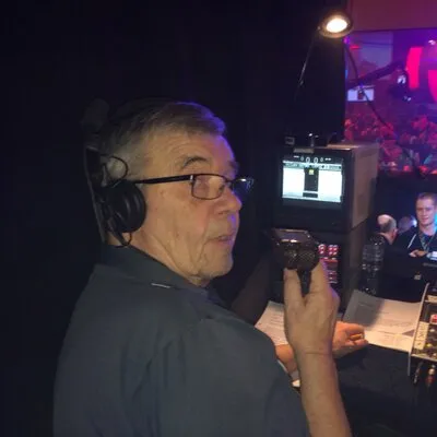 Der ikonische Darts-Kommentator und Bullseye-Moderator Tony Green verstirbt im Alter von 85 Jahren