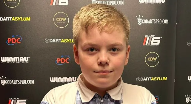 10-jähriges Top-Talent erzielt einen Average von 104,86 und gewinnt zwei Turniere auf der JDC Foundation Tour
