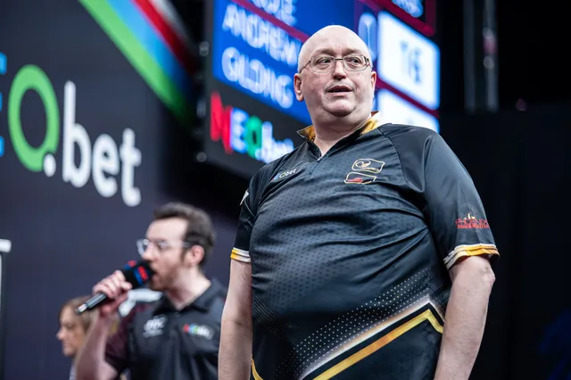 Andrew Gilding wirft Van den Bergh aus dem Heimturnier, Peter Wright und Joe Cullen vervollständigen das Feld der 2. Runde bei der Flanders Darts Trophy