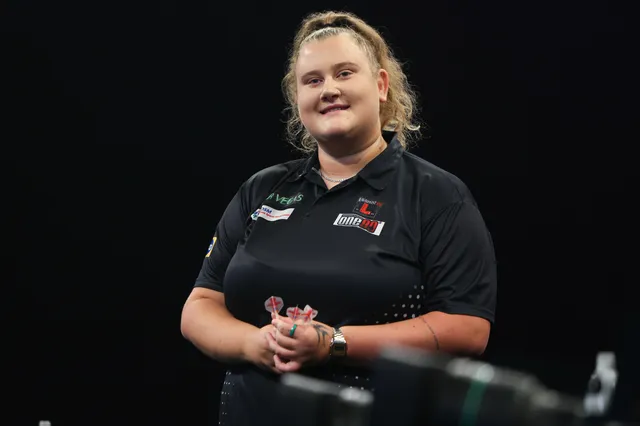 Beau Greaves verliert nur ein Leg in sieben Spielen und trifft im Halbfinale des WDF World Masters auf Deutsche