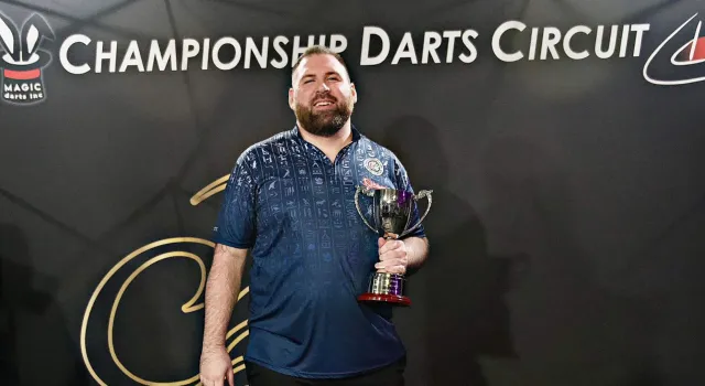 Spellman wint CDC Continental Cup na comeback en is eerste qualifier voor US Darts Masters