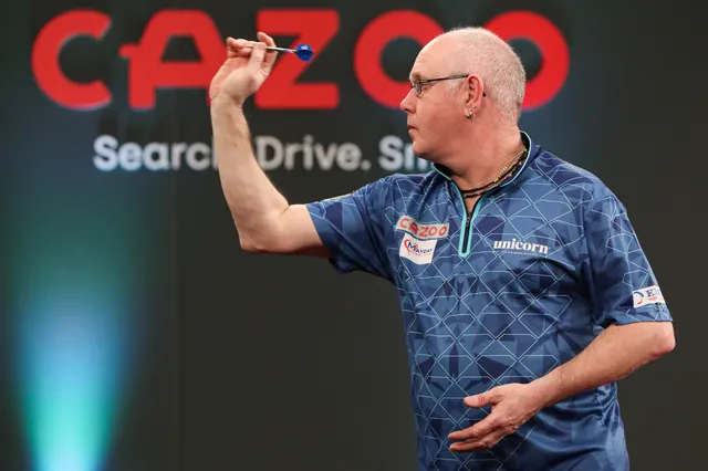 White zegeviert tegen Clemens na fraaie comeback, Bunting in de beslissende leg te sterk voor Gurney
