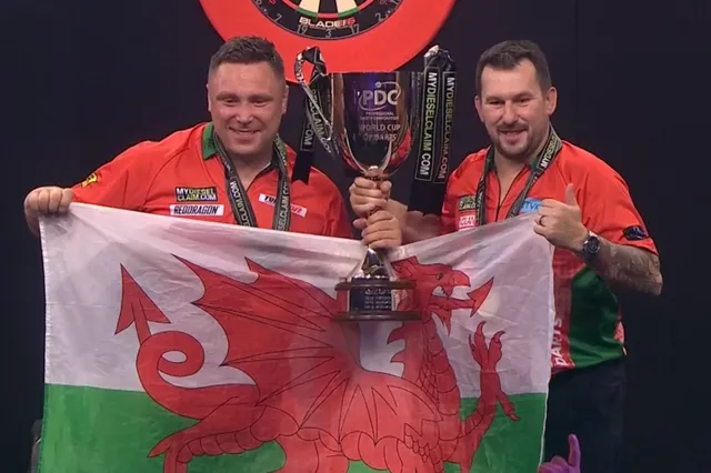 Oppermachtig Wales vernedert Schotland in finale World Cup of Darts