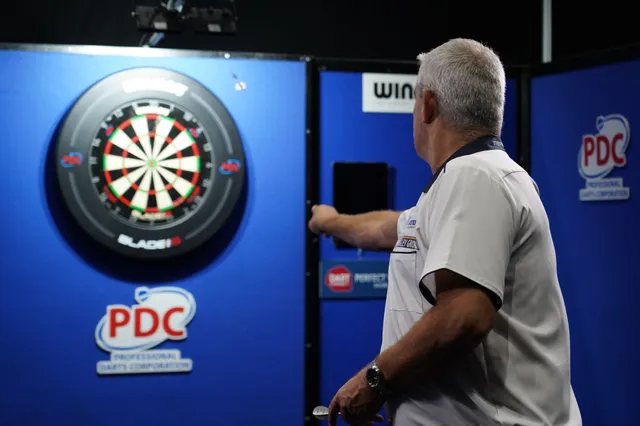 Live stream Players Championship 24-25-26: Zo kan je deze week live naar darten kijken