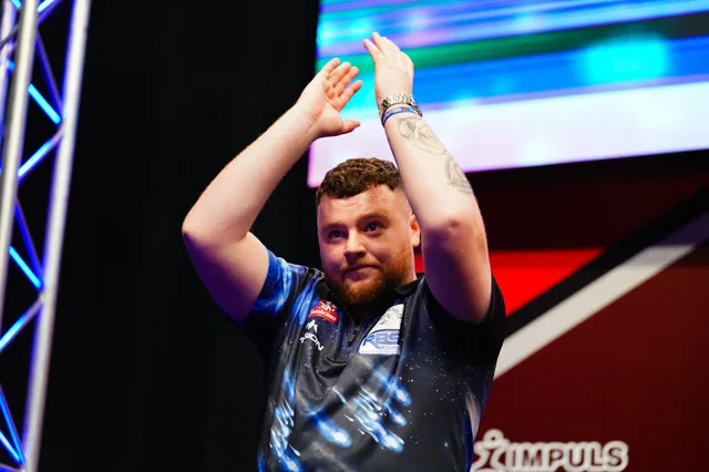 Josh Rock pakt derde PDC-titel van 2024 na kraker tegen Jonny Clayton