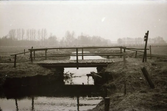 Nieuwe Foto-expositie ‘Bruggen over de Reest’ in Bezoekerscentrum De Wheem