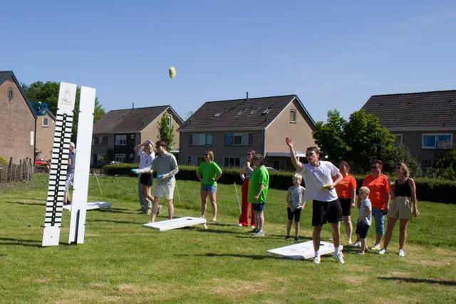 Graanzaksmieten in Zuidwolde: wie durft de sportieve strijd aan?