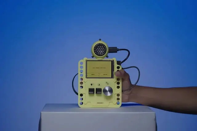 Gemma Translator_ offline DIY translation device built with Gemma 4 + Antigravity 0-2 screenshot