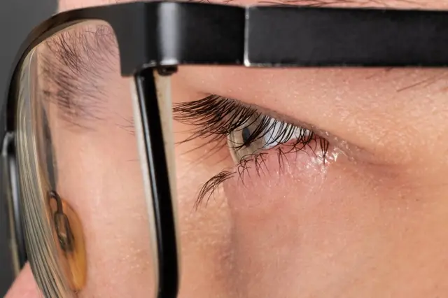 Meta x oakley