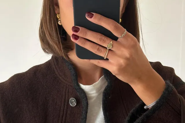 Sarah (29): 'Ik deed het met mijn collega op de kantoor-wc'