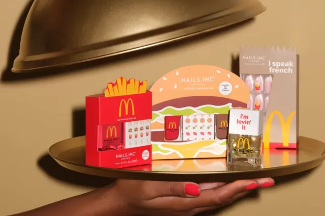 Goals: je kunt je nagels versieren met McDonald's nagelstickers