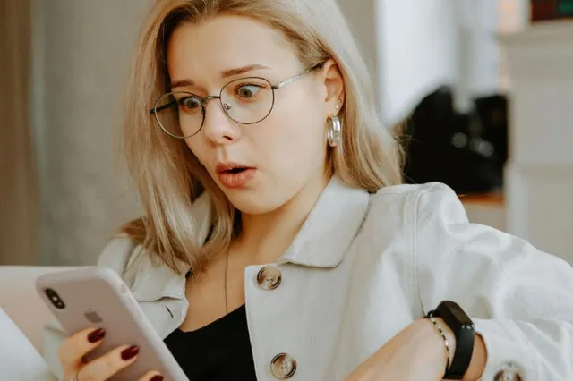 Oei: déze bizarre berichten ontvingen jullie van je partner
