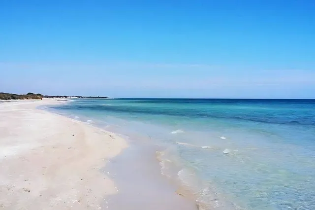 Italiaanse strand dat op de Malediven lijkt