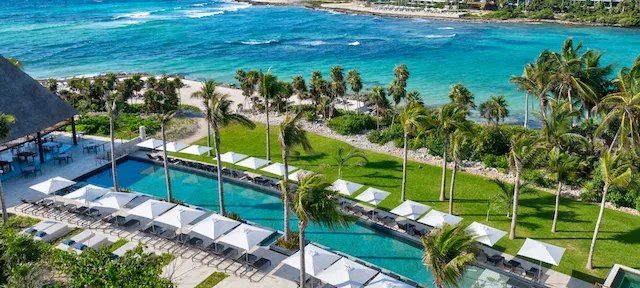 Ontsnap de altijd teleurstellende Nederlandse zomer in dit luxe resort in Mexico