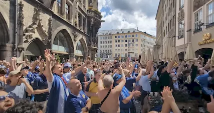 München compleet op stelten gezet door 150.000 sfeervolle Schotten voor EK