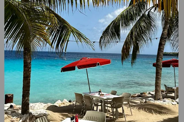 De beste restaurant tips op Curaçao om je vingers bij af te likken