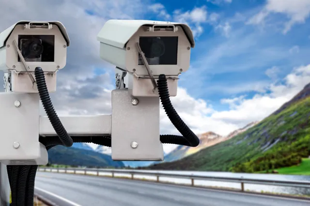 Vanaf nu kan je door heel Nederland met 30 km/u geflitst worden