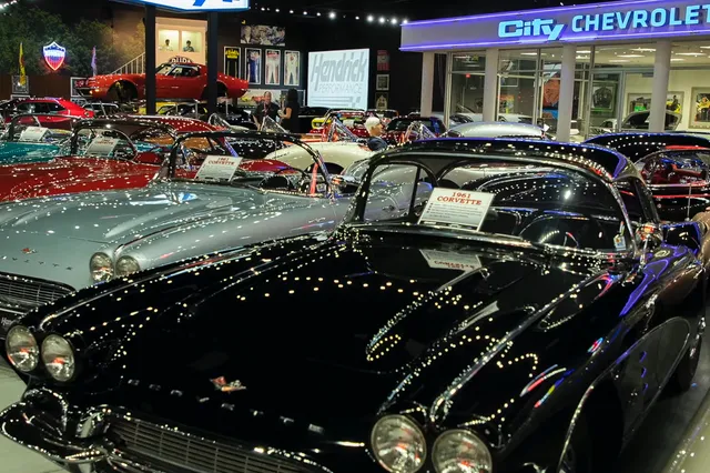 De NASCAR-legend Rick Hendrick heeft een bizarre autocollectie