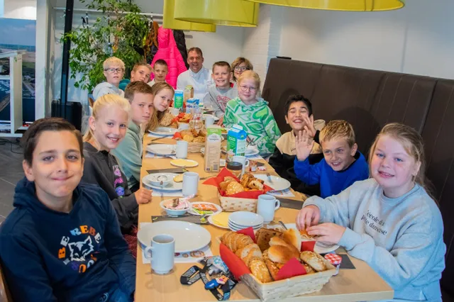 Aan tafel met de burgemeester voor het ontbijt