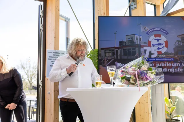 Feestelijke receptie voor jarige Reddingsbrigade