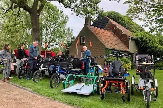 Nieuwe aangepaste fietsen voor Stichting Onbeperkt Actief