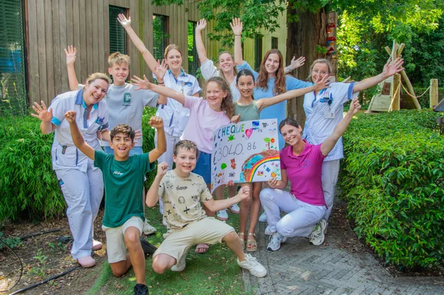 Kinderen Nobelaer liepen voor de Kinderafdeling