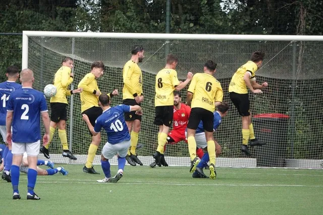 Strijdend DBGC verliest in slotfase bij vv Strijen