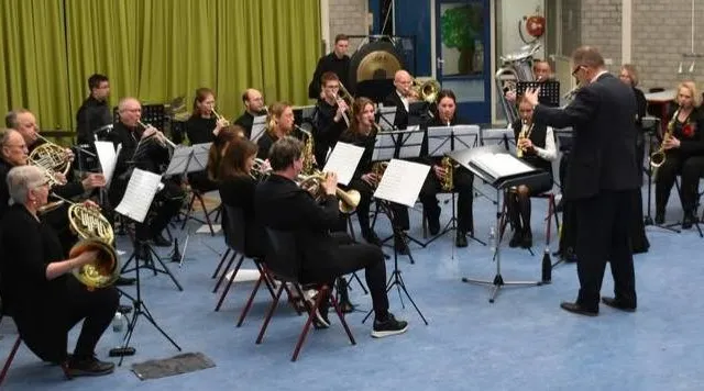 Feestelijke en muzikale finale van Play-In