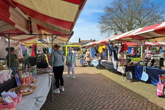 Geitenmarkt in Melissant Image