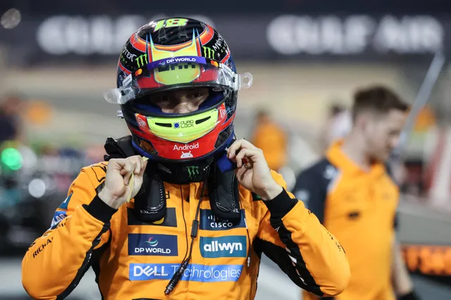 Ricciardo over het geheim van Piastri's succes: 'Hij heeft een magische helm'
